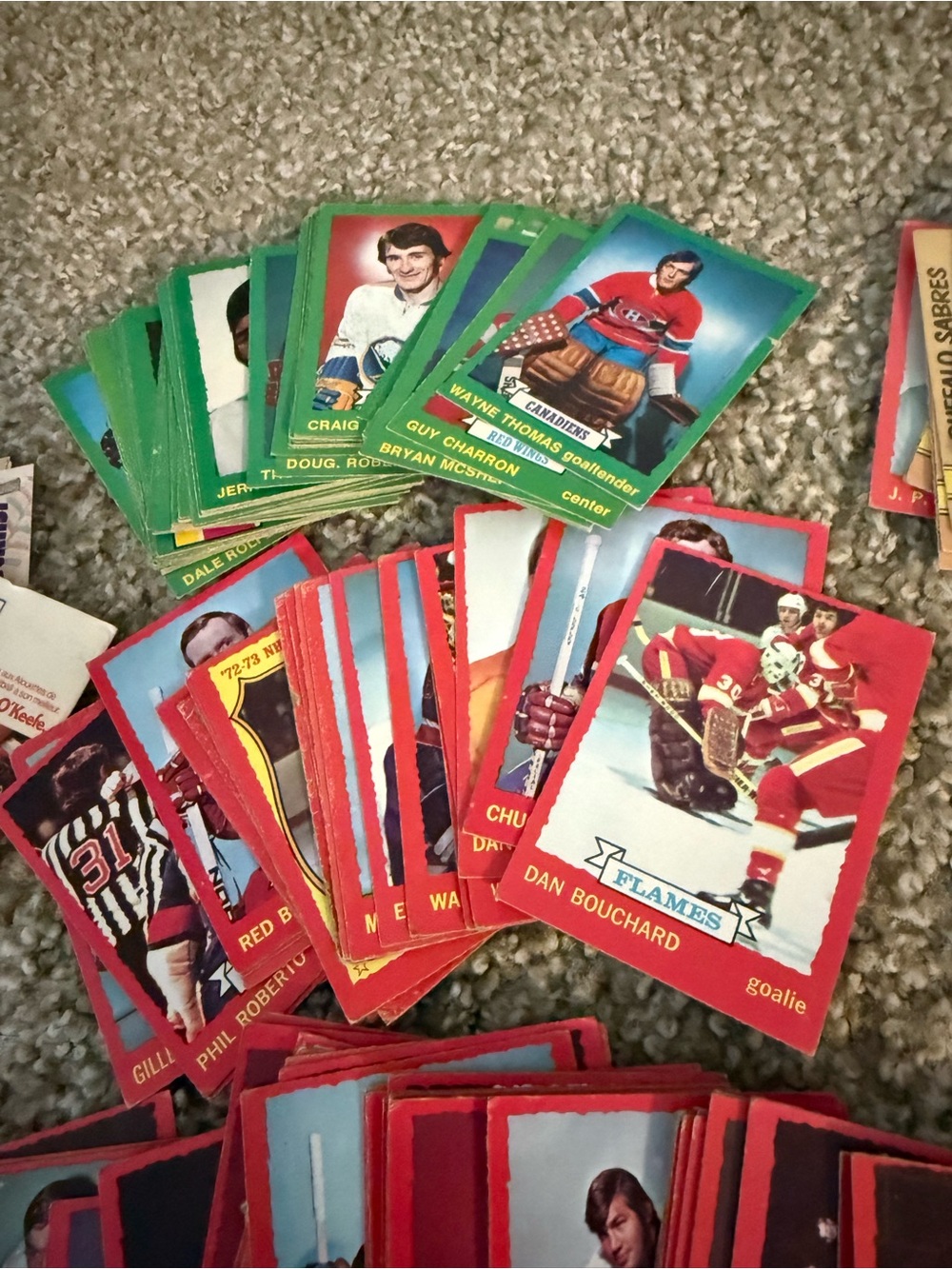 Big Vintage Hockey Trading Card Lot - Some 60s, Lot of 70’s a couple 90’s - Picture 4 of 9